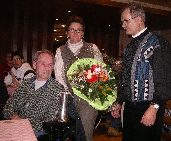 Foto: GV FC Einsiedeln 2004 Alois Kloiber, Vreni Ochsner und Meiri Kälin